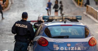Stire din Actualitate : Poliţia a oprit o conducătoare auto de 103 ani care circula fără permis şi fără asigurare