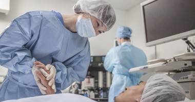 Stire din Eveniment : 30 de ani de luptă împotriva cancerului în Europa