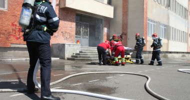Stire din Eveniment : Revoltător! Un bărbat și-a incendiat propria locuință