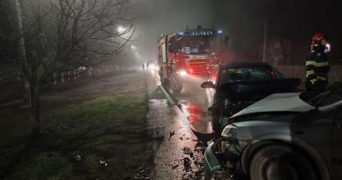 Stire din Eveniment : Patru minori şi patru adulţi, transportaţi la spital în urma unui accident pe DN 6