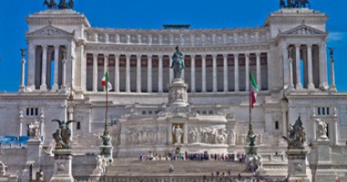 Stire din Actualitate : Imigranții din Italia, cei mai afectați de criza economică și șomaj 