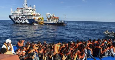 Stire din Actualitate : Italia va accepta migranții salvați pe mare pe parcursul negocierilor europene