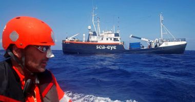 Stire din Actualitate : Italia își închide porturile pentru navele cu migranți