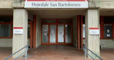 Stire din Actualitate : Un pacient român a vandalizat mai multe săli de operaţie ale unui spital din Italia