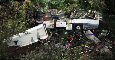 Tragedie în Italia. 38 de persoane  au murit într-un accident de autocar - 2