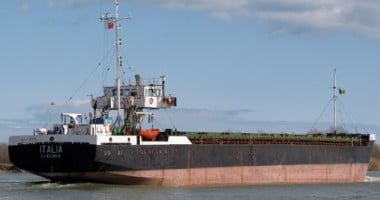 Nava "Italia" a fost pusă pe uscat, la ecluza Midia - Năvodari