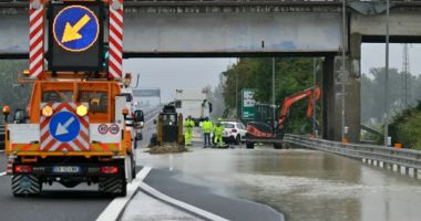 Stire din Actualitate : Italienii furioşi pe autorități după ce furtuna Boris a inundat Emilia-Romagna