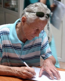 Stire din Social : Pensionarii anticipat pierd pensia dacă sunt prinși la muncă
