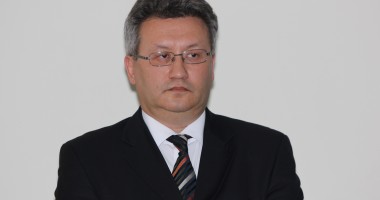 Stire din Eveniment : Suprefectul Constanței, Iucsel Selamet, judecat pentru dare de mită