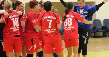 Stire din Sport : Iulia Dumanska, decisivă în victoria Neptunului