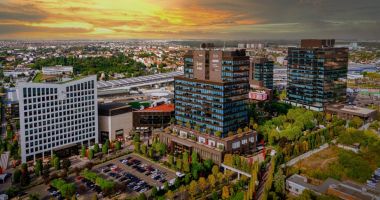 Stire din Social : 25 ani de IULIUS - impact important în dezvoltarea segmentului office din România