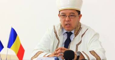 Stire din Politică-Administrație : Muftiul Iusuf Muurat condamnă atentatele sângeroase din Paris