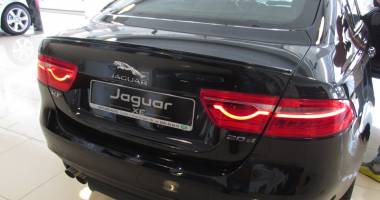 Exclusiv Auto îi invită pe constănțeni la test-drive cu Jaguar XE - 5