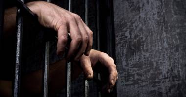 Stire din Actualitate : Un martor cheie în procesul pentru corupție al unui înalt demnitar comunist a murit în închisoare