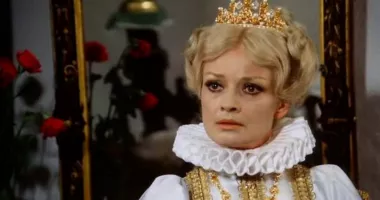 Stire din Actualitate : S-a stins o legendă a cinematografiei. Regina din "Arabela" a murit la 86 de ani