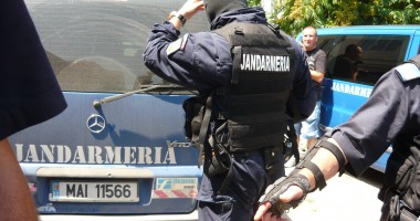 Stire din Eveniment : O sută de jandarmi, prezenți la meciul dintre Viitorul și Gloria Bistrița