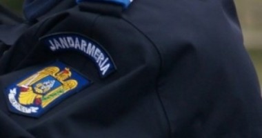 Stire din Actualitate : Un jandarm a fost găsit spânzurat într-o sală de sport