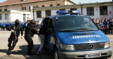 Stire din Eveniment : Jandarmii au aplicat amenzi de peste 10.000 de lei