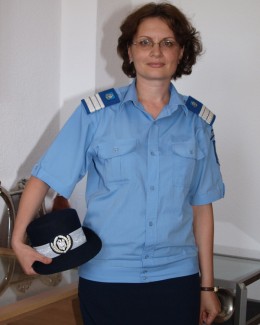 Jandarmerița care a dat catedra pentru arme - 2