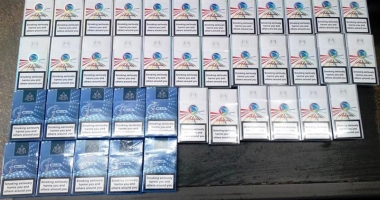 Stire din Eveniment : Jandarmii i-au "deranjat" pe bișnițarii din zona gării Constanța