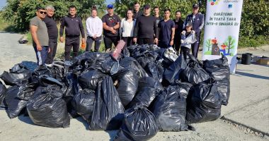 Jandarmii constănțeni au participat la Ziua Curățeniei Naționale