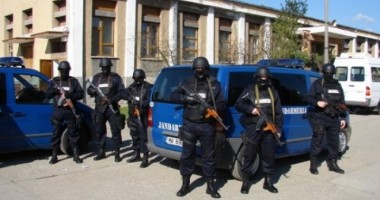 Stire din Eveniment : Amenzi de 7.500 de lei aplicate de jandarmi în acest week-end