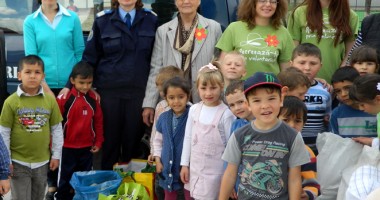 Stire din Eveniment : Jandarmii constănțeni s-au alăturat voluntarilor