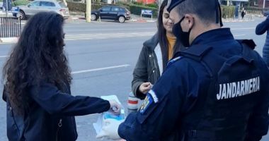 Stire din Eveniment : Prinși cu droguri, în cartierul Poarta 6, la intrare în Port
