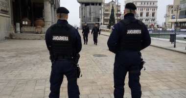 Portofelul pierdut de o femeie, recuperat de un jandarm constănțean