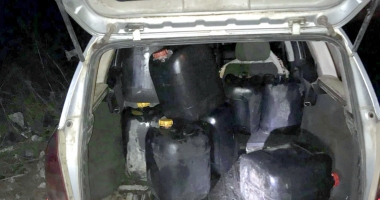 Jandarmii constănțeni le-au stricat tiriștilor "afacerile" cu motorină - 2