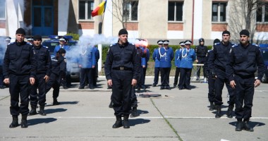 Stire din Eveniment : Jandarmii constănțeni, la datorie cu ocazia prăznuirii Sfinților Împărați Constantin și Elena