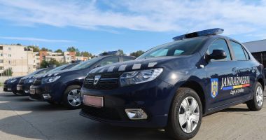 Stire din Eveniment : Jandarmii constănţeni au primit patru autospeciale noi
