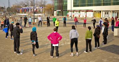 Vrei să-i susții pe copiii cu autism? Aleargă la Maratonul Nisipului - 2