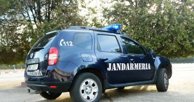 Stire din Eveniment : Jandarmii, la datorie pe străzi: au dat sute de amenzi în Constanța!