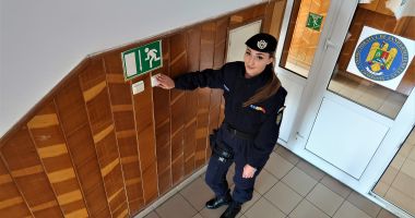 Stire din Eveniment : Jandarmii constănțeni se alătură campaniei "Ora Pământului"