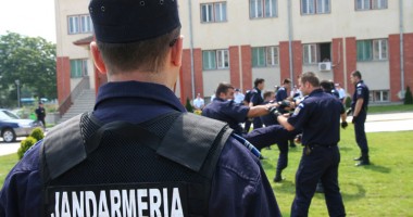 Stire din Eveniment : Jandarmii sunt la datorie de prăznuirea Sfinților Împărați Constantin și Elena