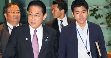 Premierul Japoniei È™i-a demis fiul din cauza unei petreceri