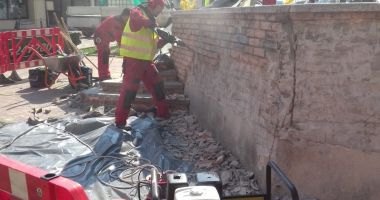 Jardinierele din Constanța, reabilitate de angajații primăriei - 2