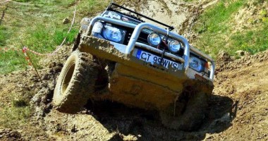 Stire din Economie : Ai nevoie de adrenalină? Participă la JCI Play 4x4!