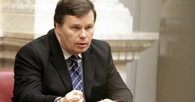 Stire din Economie : Delegația FMI discută cu conducerea Băncii Naționale a României