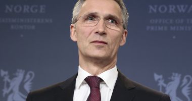 Stire din Actualitate : Jens Stoltenberg, în contextul descoperirii unor bucăţi de dronă: "Suntem solidari cu România"