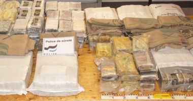 Stire din Actualitate : Peste 500 de kilograme de cocaină au fost livrate, din greșeală, la fabrica de cafea Nespresso