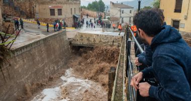 Stire din Actualitate : Atenţionare de călătorie transmisă de MAE pentru Catalonia