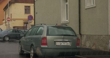 Stire din Eveniment : "Șofer" internat direct la psihiatrie, după un control în trafic! Mașina și actele sale arătau într-un mare fel!