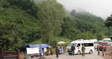 Stire din Actualitate : VIDEO / Vești bune din Thailanda. Salvatorii au reușit să scoată încă un băiat din peșteră. Elon Musk trimite un mini-submarin