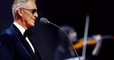 Stire din Actualitate : Andrea Bocelli va cânta la ceremonia de deschidere a Jocurile Olimpice de iarnă 2026