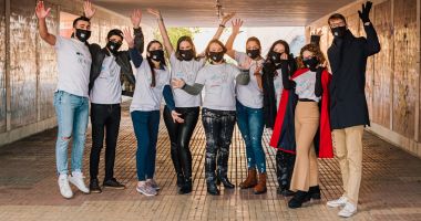 Stire din Social : Jocuri, artă şi socializare în cel mai colorat pasaj