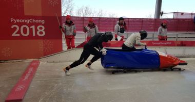 Stire din Sport : Echipajul Tentea/Daroczi, locul 16 după primele două manșe, la bob-2 masculin