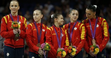 Stire din Sport : Medaliații României de la JO 2012 și-au primit, ieri, banii de la COSR