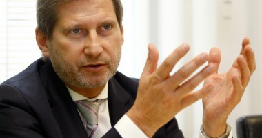 Stire din Economie : La Palatul Parlamentului: Comisarul european Johannes Hahn deschide forumul dedicat strategiei Dunării